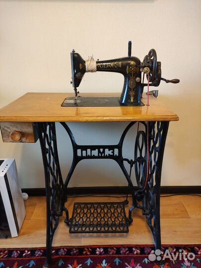 Швейная машина Singer