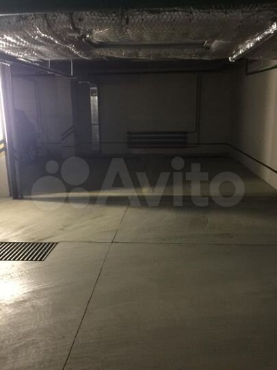 Машиноместо, 24 м²