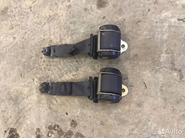 Ремень безопасности задний Land Rover Freelander 1