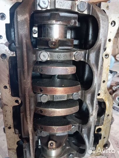 Двигатель 4G94