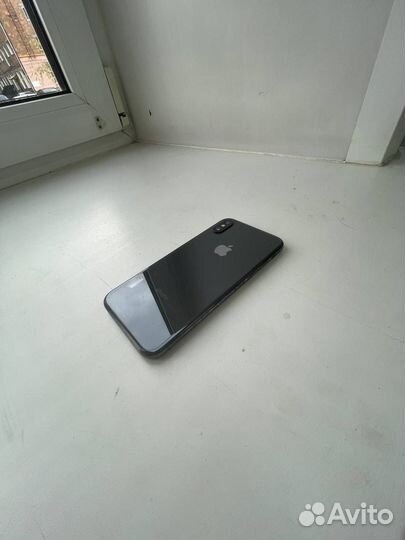 iPhone X, 64 ГБ
