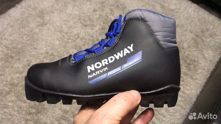 Лыжные ботинки классические