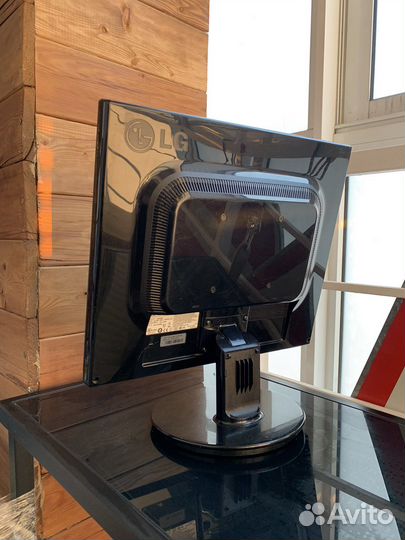 Монитор LG flatron L1954sm