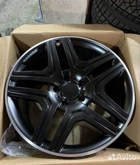 Новые диски на Mercedes G-Class R21