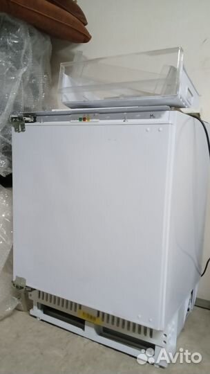 Встраиваемый морозильник Hansa UZ130.3