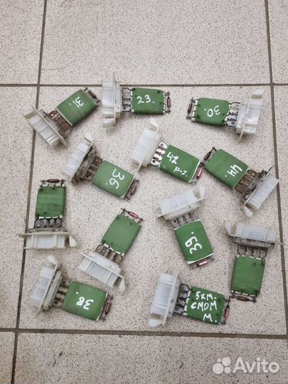 Резистор печки отопителя Рено Логан 2 Сандеро