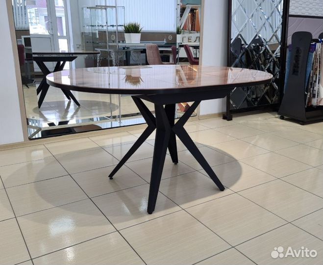 Стол повашимразмерам SVR-26204