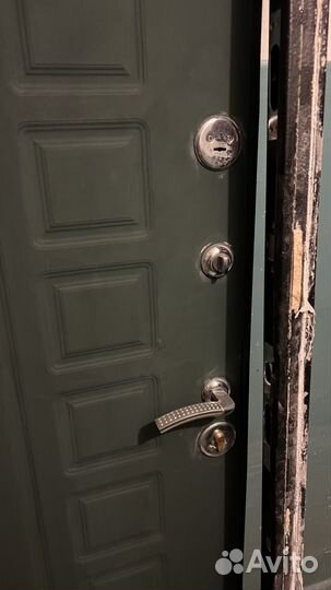 Дверь входная металлическая
