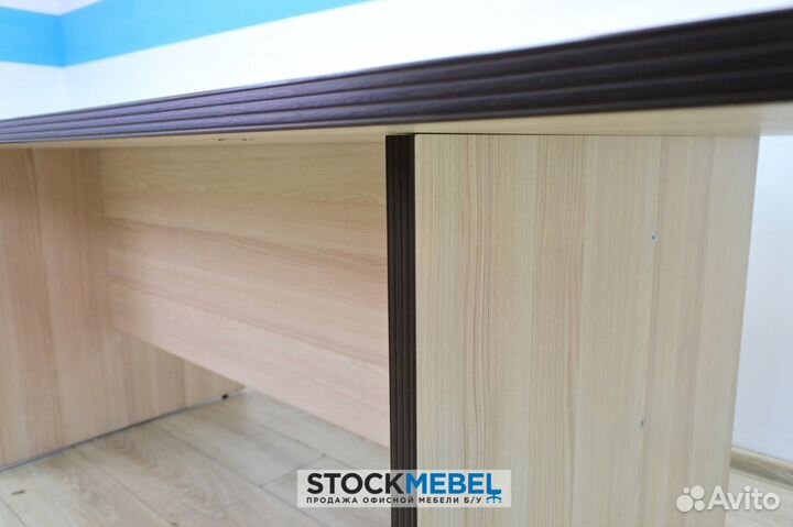 Офисная мебель. Стол переговорный Premium Крем 180