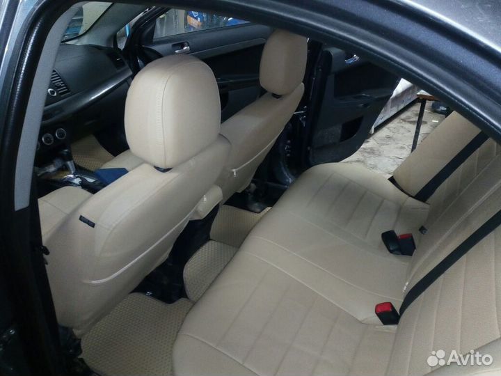 Авточехлы Митсубиси Лансер 10 бежевые