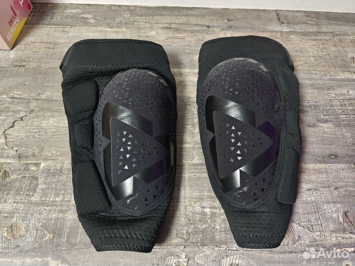 Наколенники Leatt 3DF 5.0 Zip Knee Guard L/XL