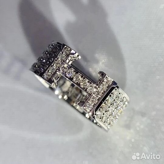 Hermes Clic H кольцо с бриллиантами 0.20ct