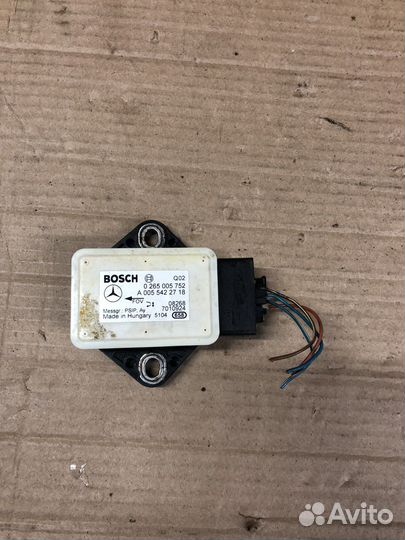 Датчик ускорения W211 E211 W219 C219 Mercedes