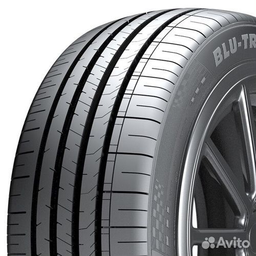 Armstrong Blu-trac HP 235/45 R18 98W