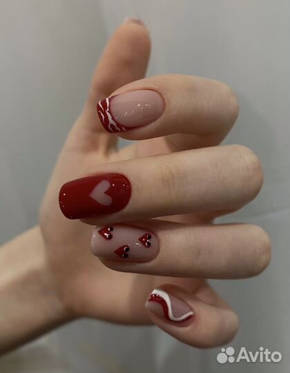 Мастер маникюра