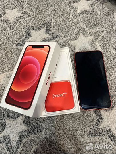 Телефон iPhone 12