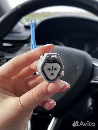 Разъем для корректора фары Toyota
