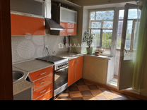 кухня вязники. кухонный гарнитур бежевый с бордовым с барной стойкой. кухня бордо с золотым. мебель кухонный гарнитур. корпусная кухня.