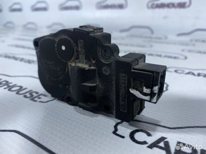 Моторчик заслонки печки Volkswagen Touareg NF