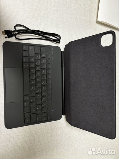 Чехол-клавиатура для iPad