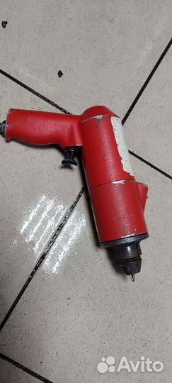 Пистолет для дошиповки шин