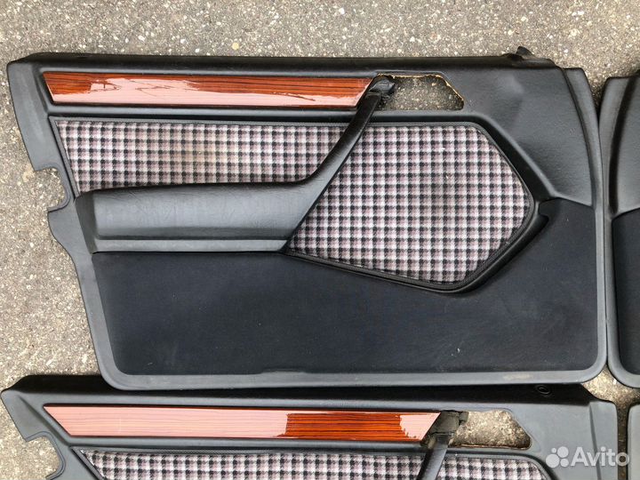 Дверные карты W124 шотландская клетка черные