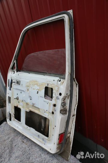 Дверь передняя правая Газ 3110
