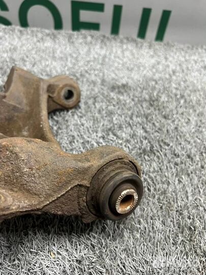 Кулак/цапфа задняя левая Toyota Auris 2013