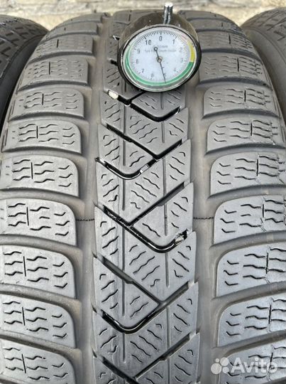 Pirelli Winter Sottozero 3 215/55 R17