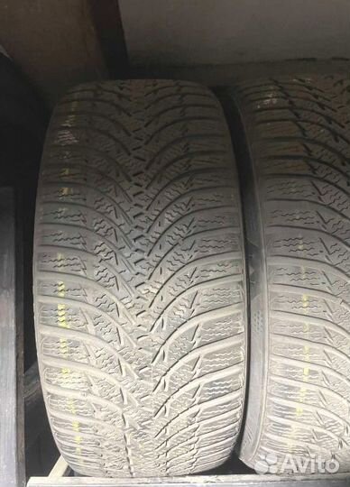 Kumho WinterCraft WP51 215/45 R16 Y