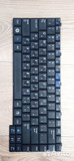 Продам клавиатура ноутбук самсунг R20