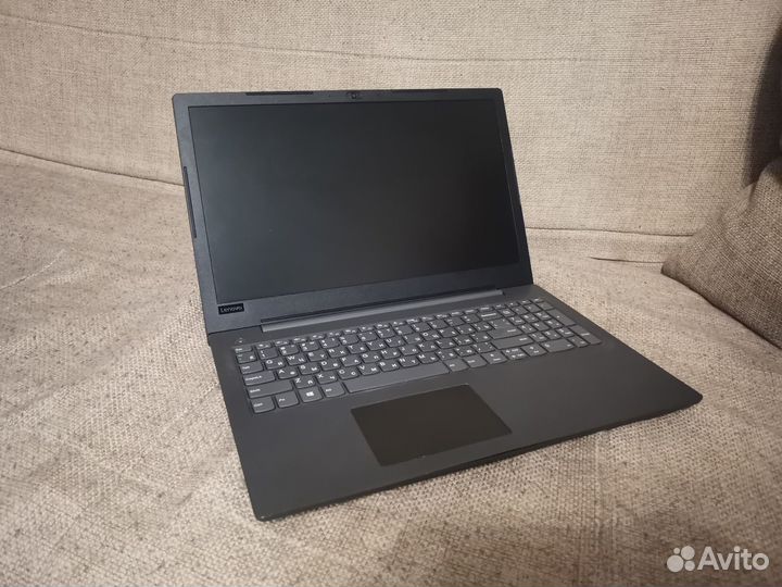 Lenovo V130, FHD i5-8250u 8Gb SSD+HDD UHD620