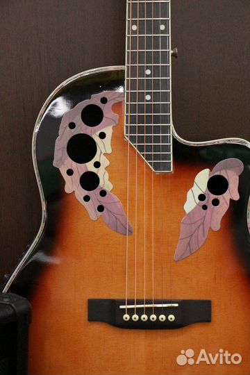 Гитара-лепесток электроакустическая