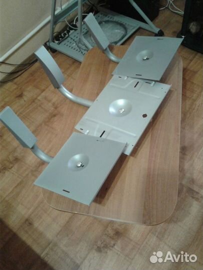 Настенные подставки под тв и колонки