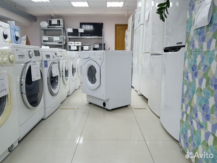 Стиральная машина бу Hotpoint Ariston встройка