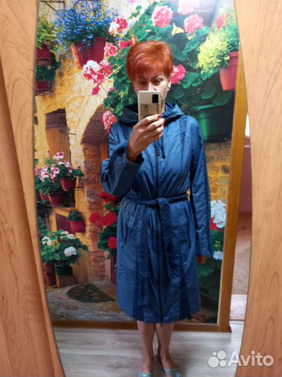 Плащ женский тонкий