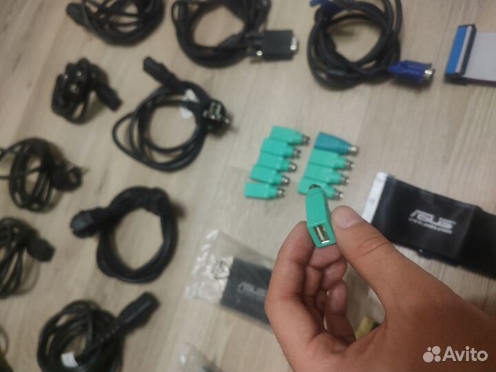 Шнур питания для компьютера и удлинитель