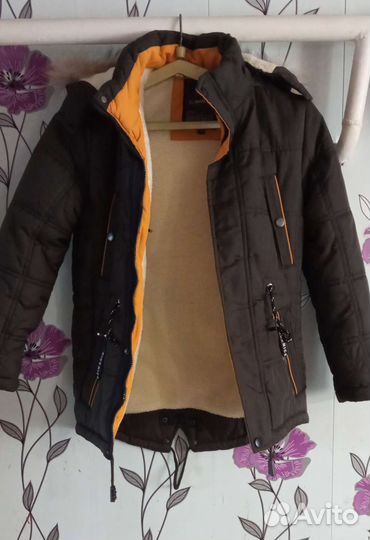 Новая куртка зима на мальчика р 38