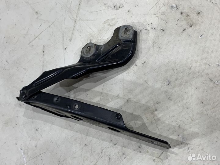 Петля капота Audi A7 4G