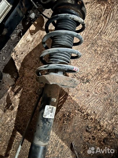 Запчасти volkswagen jetta 6