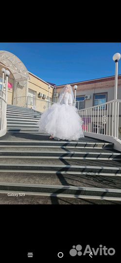 Свадебное платье