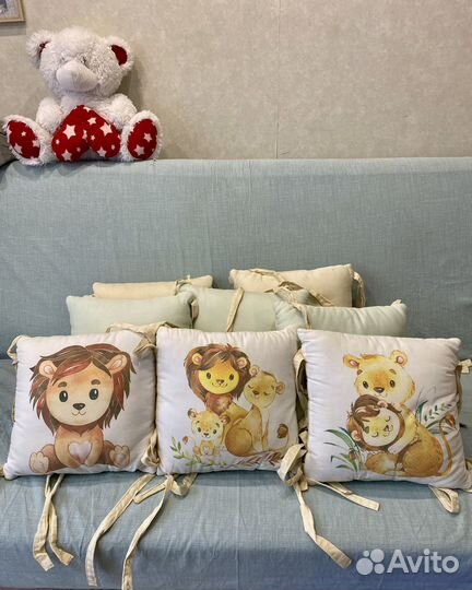 Бортики подушки в детскую кроватку