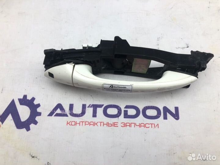 Ручка двери передняя левая Mercedes C-Class W203