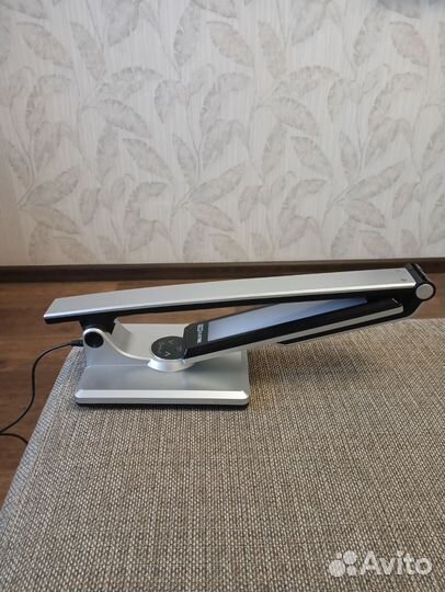 Настольная светодиодная лампа 10 Вт, цвет серебро