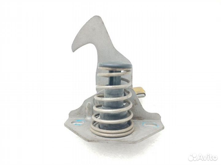 Крюк замка капота Bmw 3-Series E90