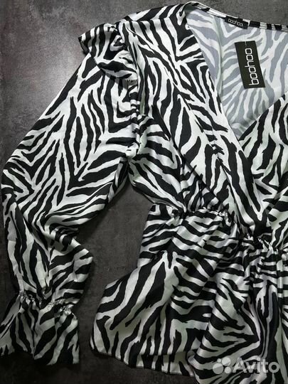 Блузка с животным принтом 54-56