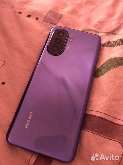 Продам телефон Huawei Nova Y70