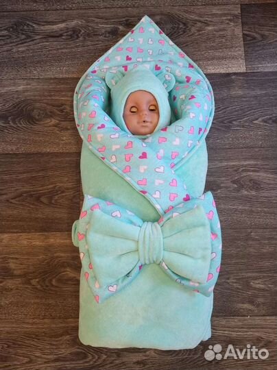 Комплект на выписку зимний новый