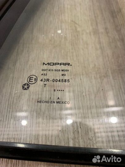 Стекло заднее правое Dodge Caliber 2007