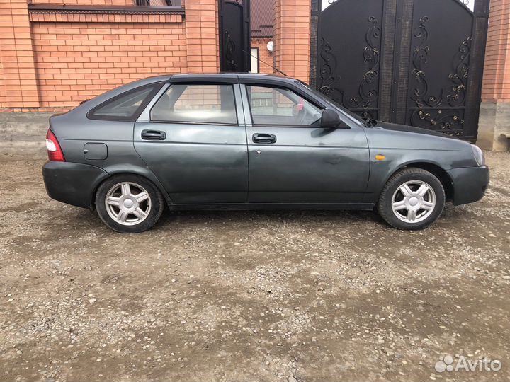 LADA Priora 1.6 МТ, 2008, битый, 300 000 км